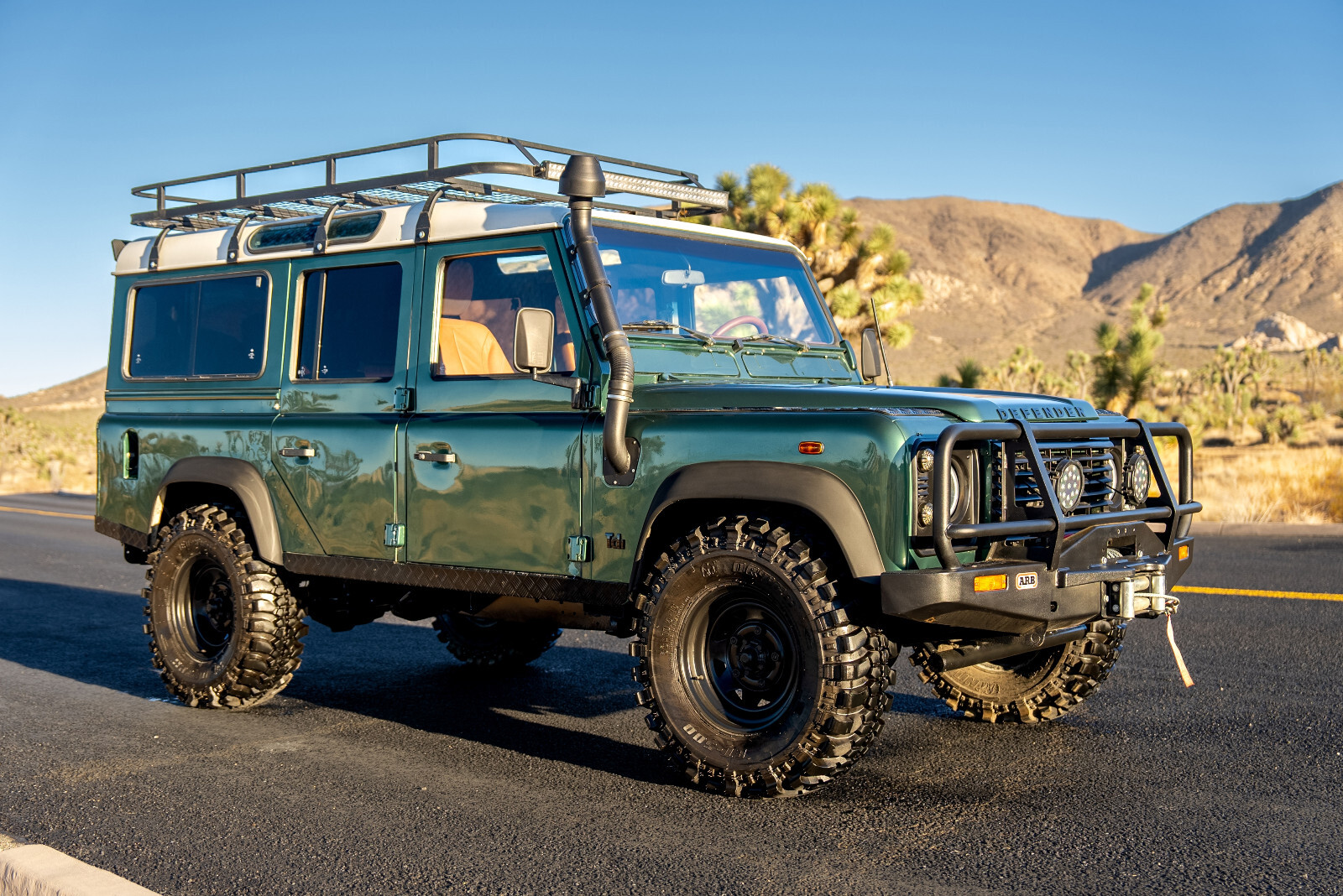Land-Rover-Defender-1995-13