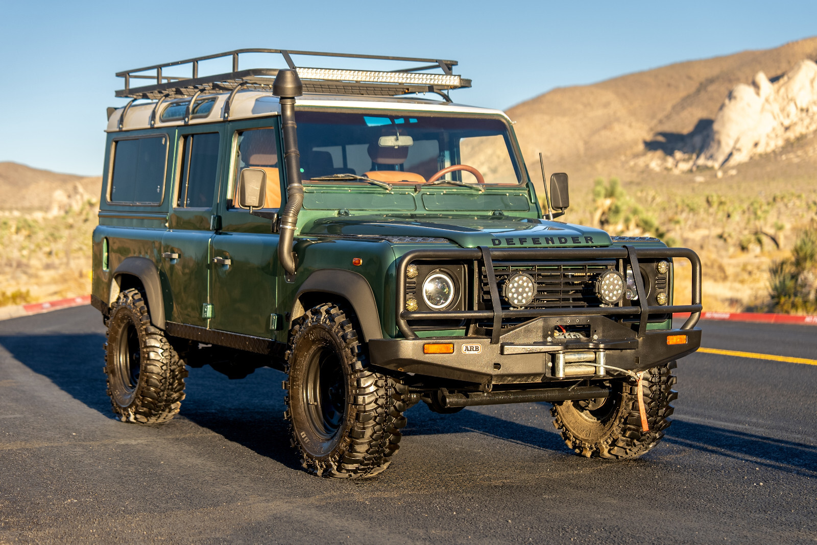 Land-Rover-Defender-1995-14