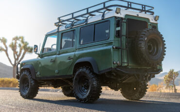 Land-Rover-Defender-1995-17