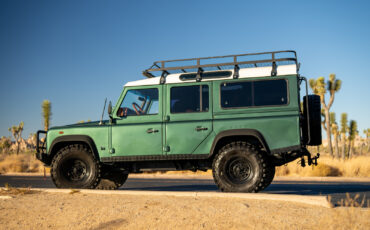 Land-Rover-Defender-1995-19