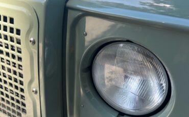 Land-Rover-Defender-1995-2