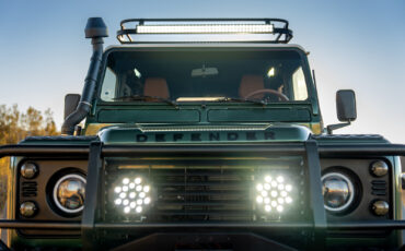 Land-Rover-Defender-1995-21