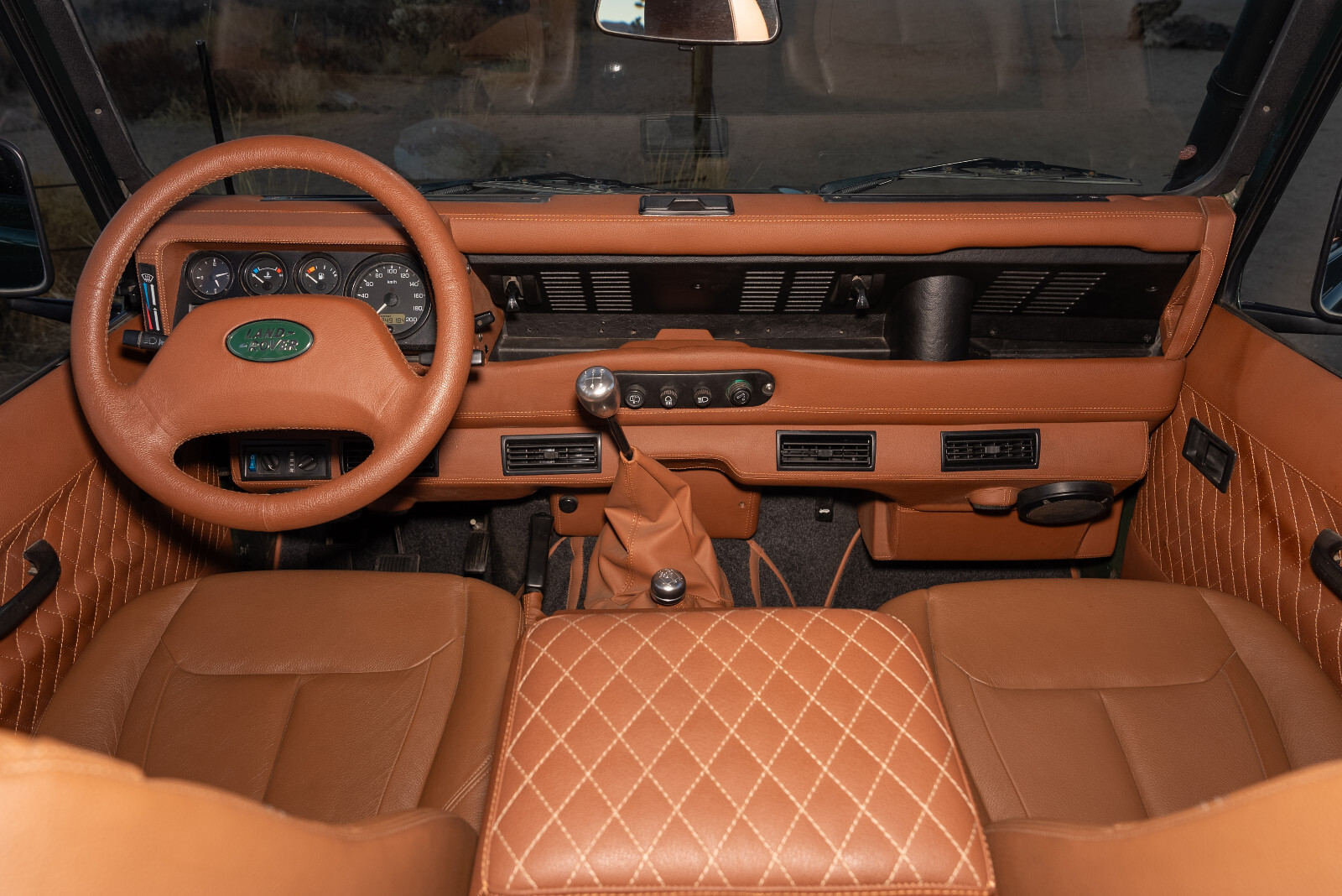 Land-Rover-Defender-1995-22