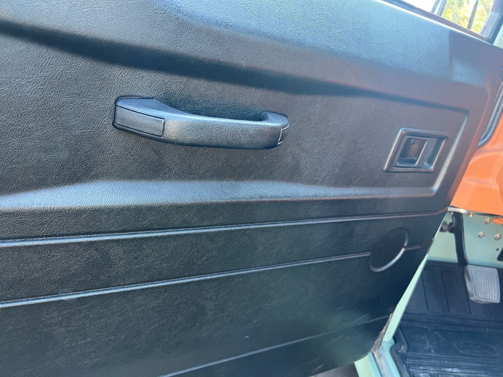 Land-Rover-Defender-1995-25