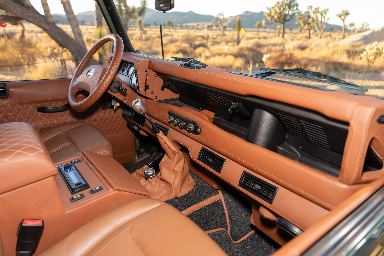 Land-Rover-Defender-1995-27