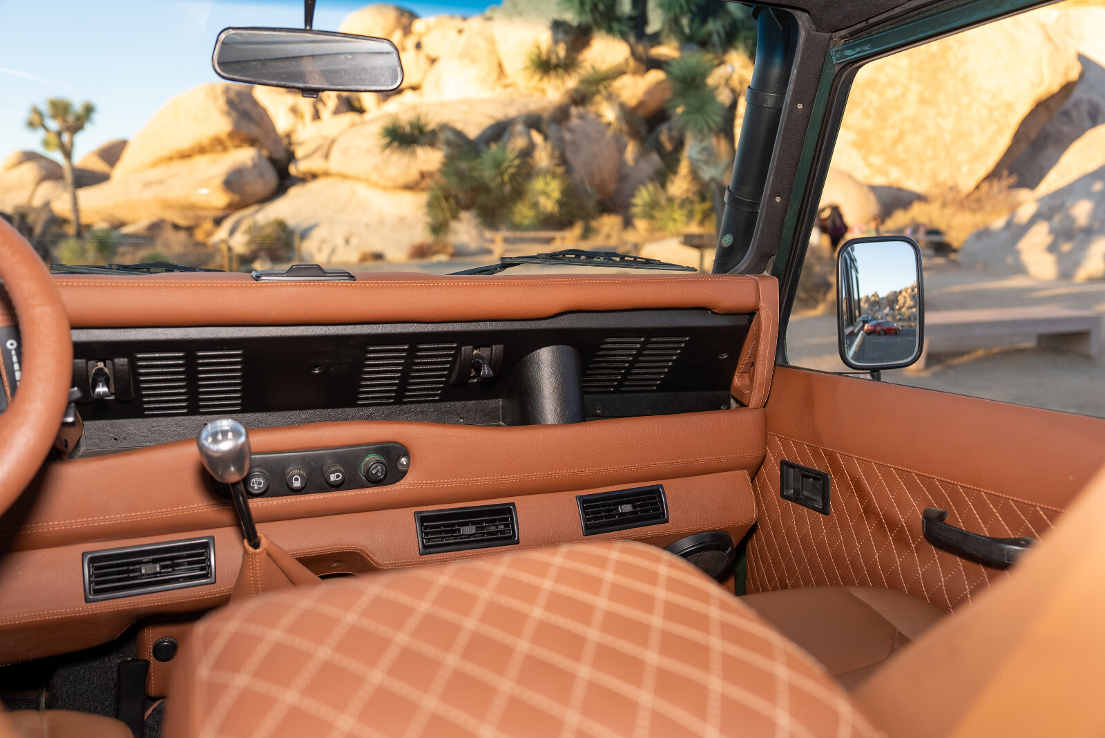 Land-Rover-Defender-1995-28