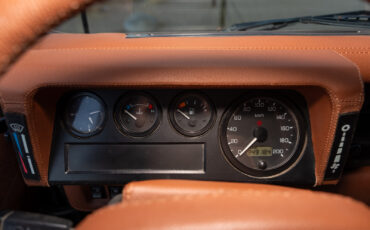 Land-Rover-Defender-1995-30