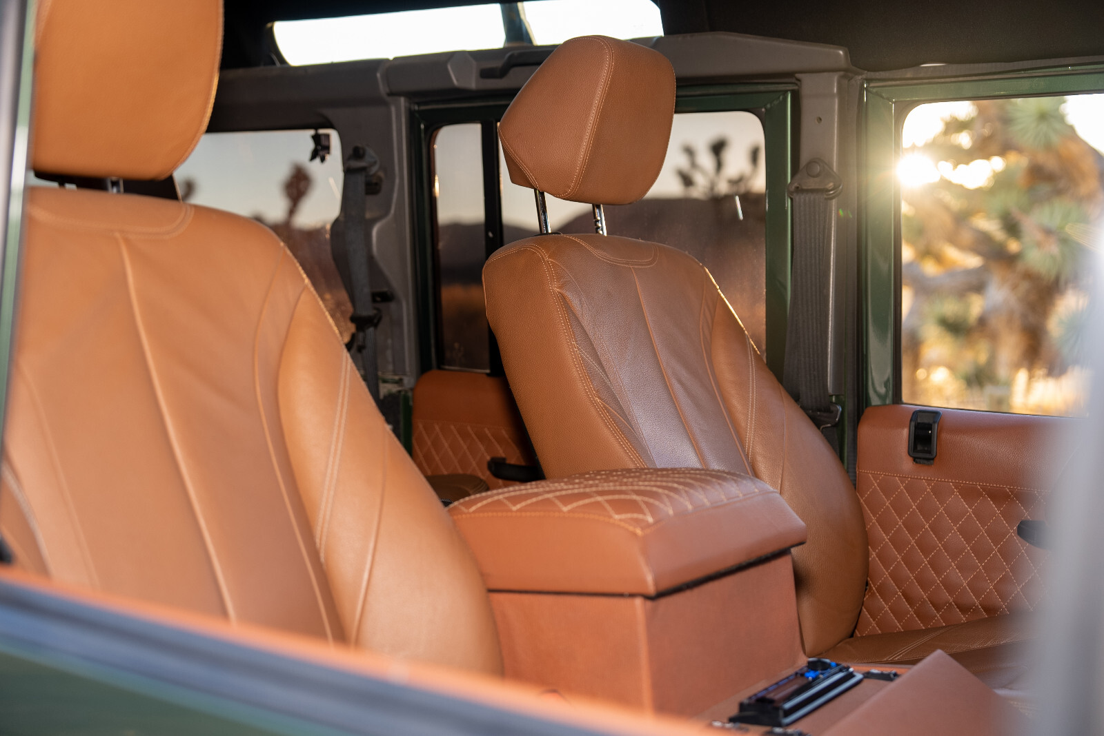 Land-Rover-Defender-1995-31