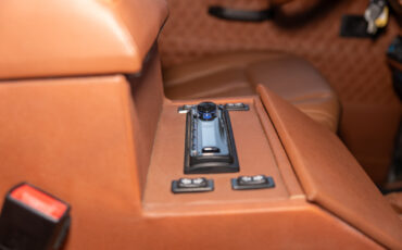 Land-Rover-Defender-1995-33