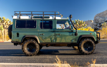 Land-Rover-Defender-1995-6