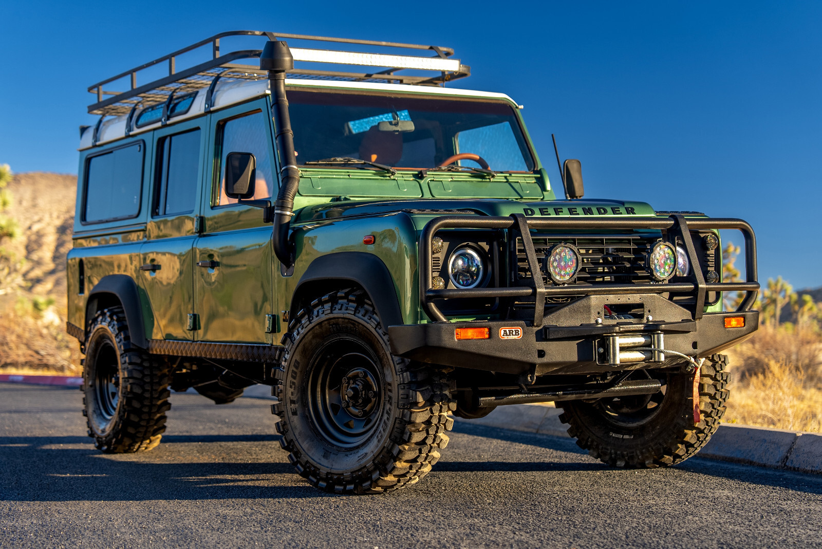 Land-Rover-Defender-1995-8