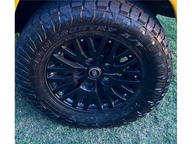 Land-Rover-Defender-1995-Convert-16
