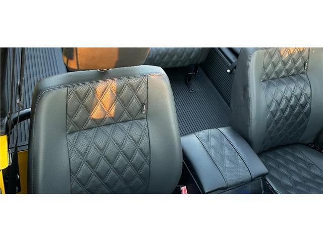 Land-Rover-Defender-1995-Convert-17