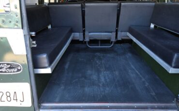 Land-Rover-LR4-1971-STATION-WAGON-15