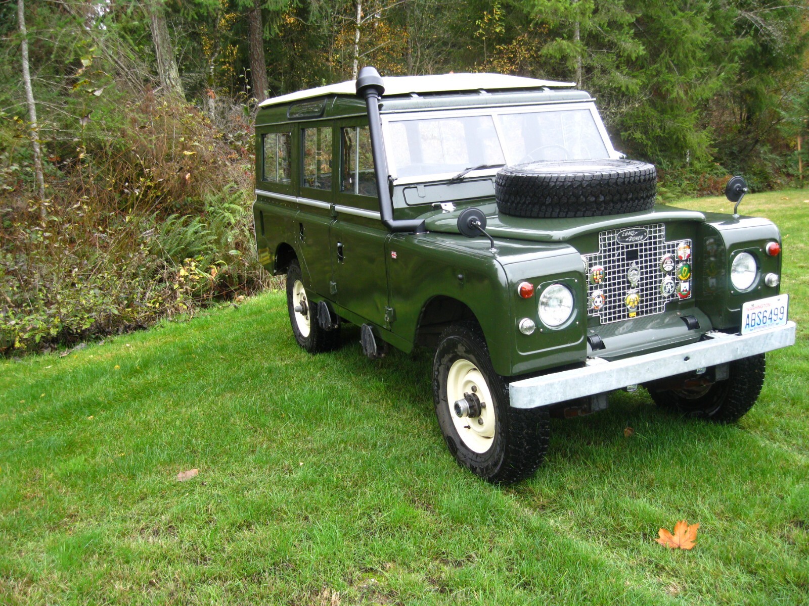 Land-Rover-LR4-1971-STATION-WAGON
