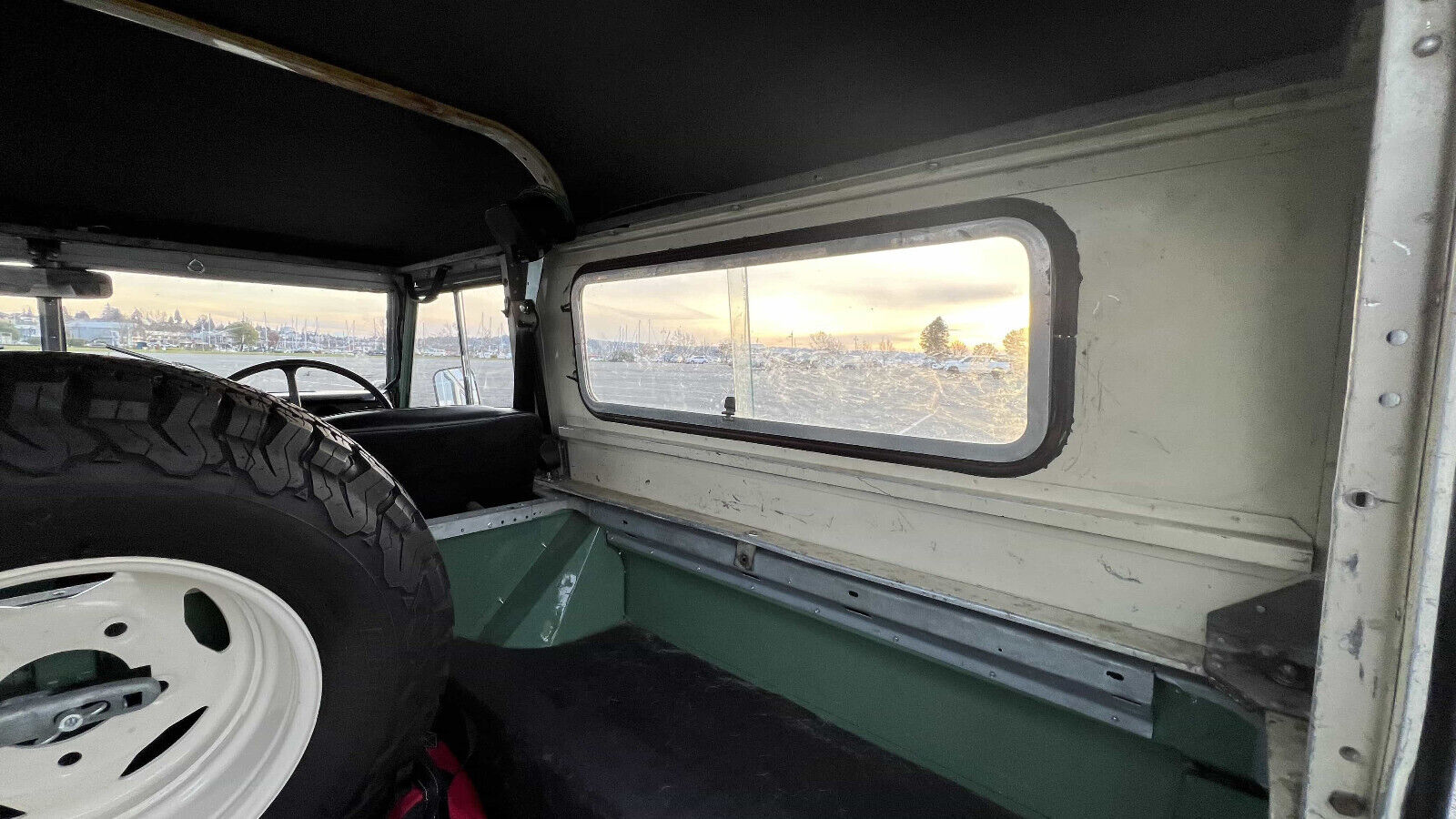 Land-Rover-Other-1974-11
