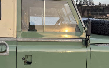 Land-Rover-Other-1974-17