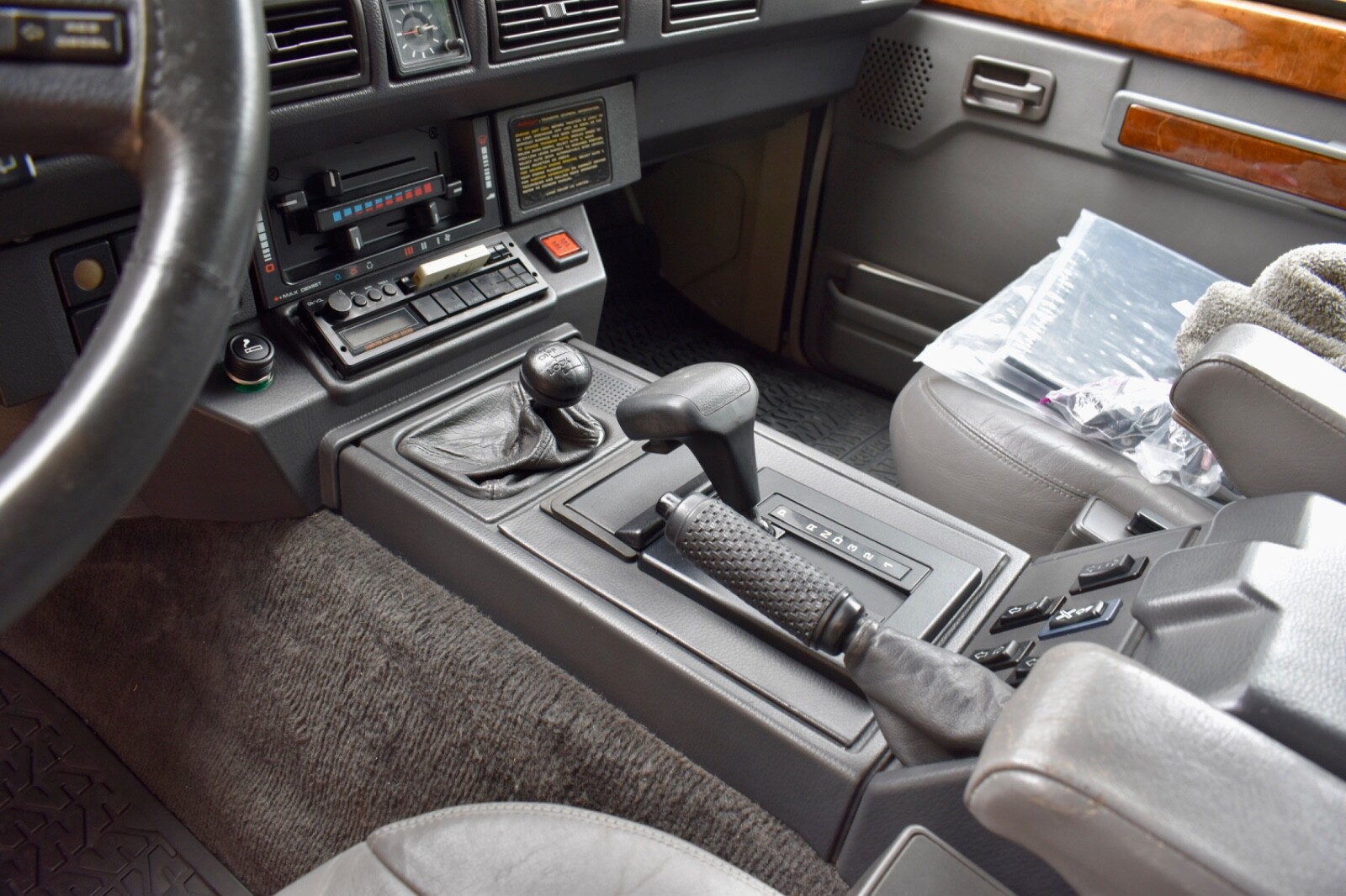 Land-Rover-Range-Rover-1988-SUV-21