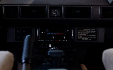 Land-Rover-Range-Rover-1990-SUV-19
