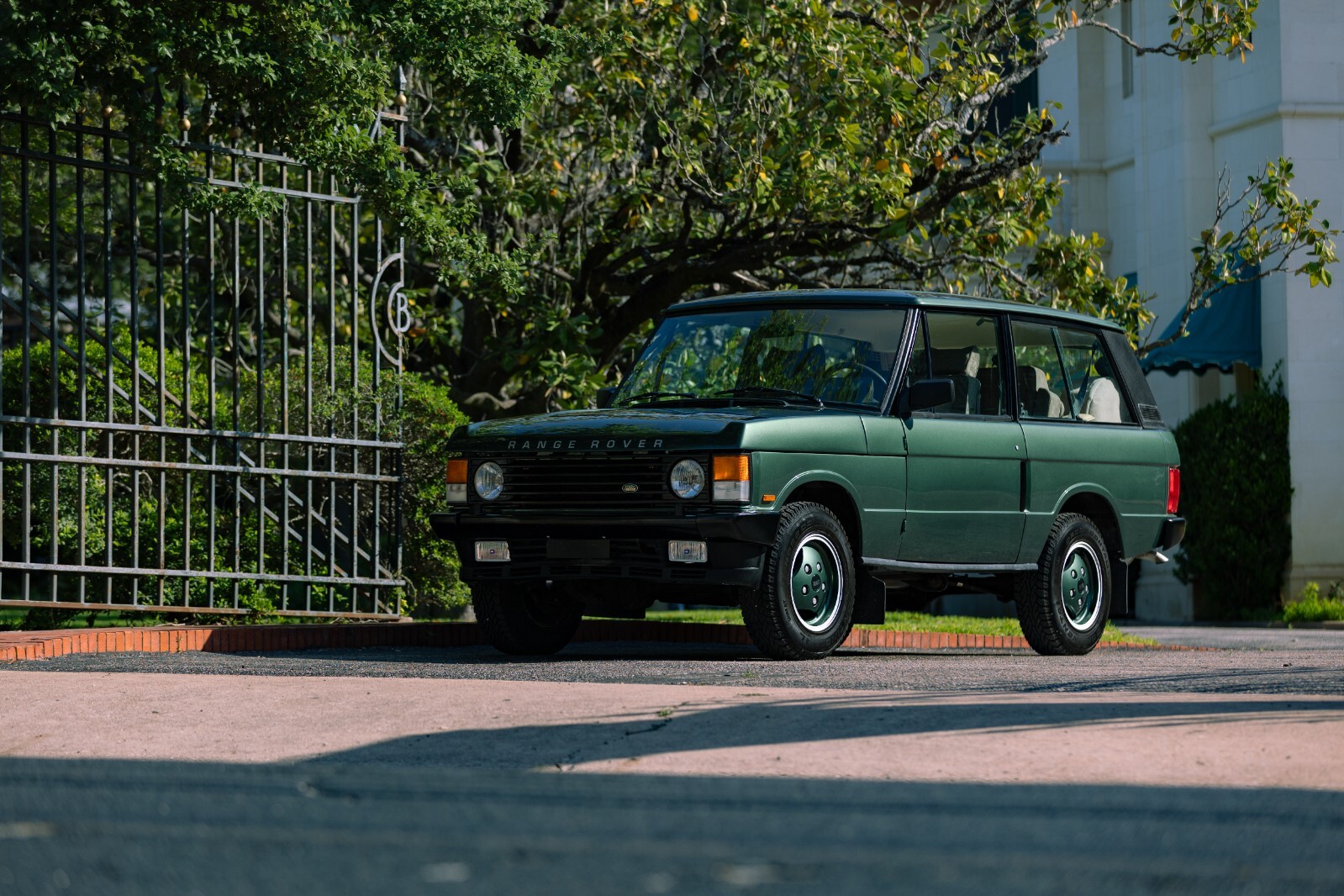 Land-Rover-Range-Rover-1990-SUV-4