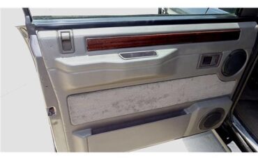 Land-Rover-Range-Rover-1991-SUV-11