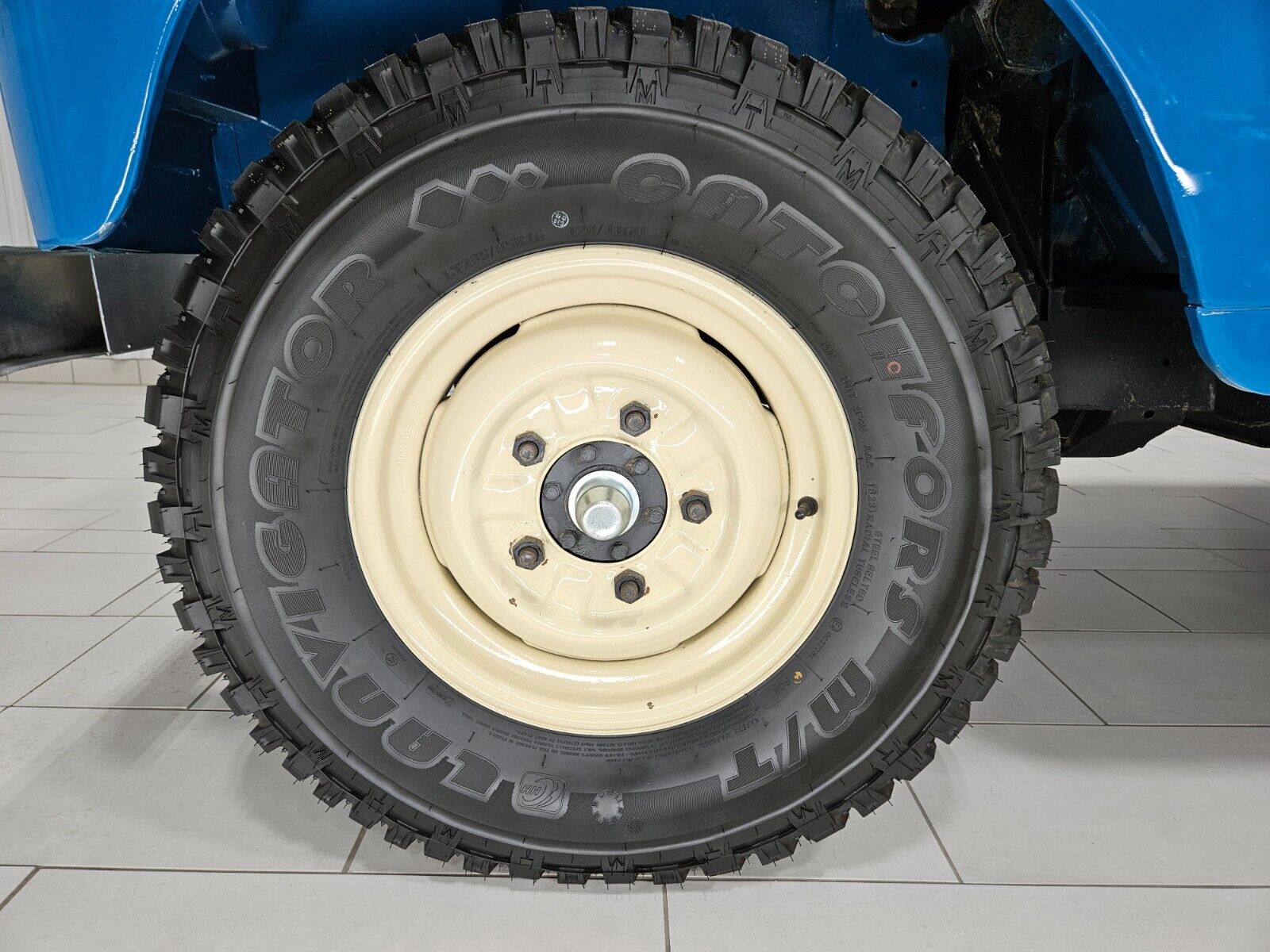 Land-Rover-Series-3-Santana-1973-SUV-6