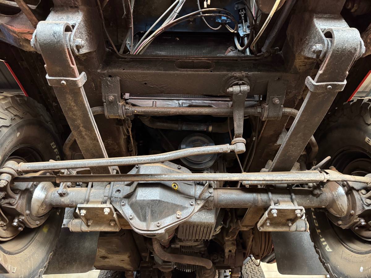Land-rover-101-forward-control-diesel-1976-orange-13