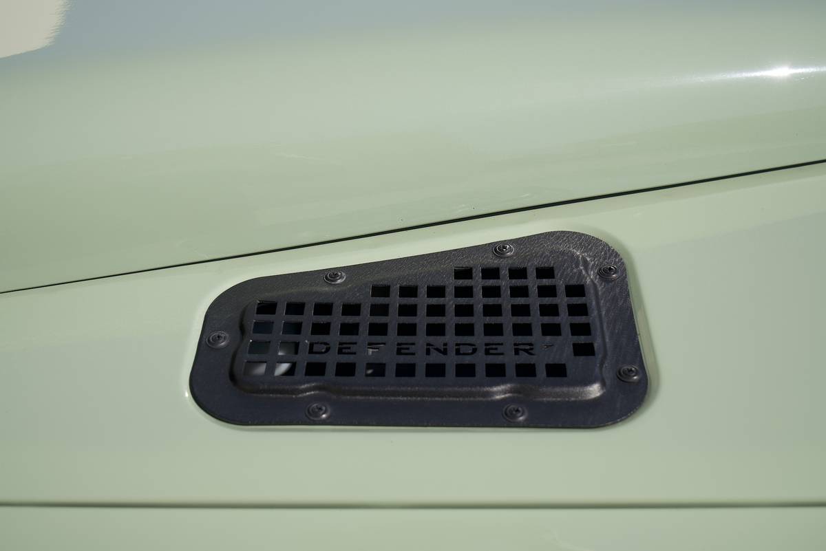 Land-rover-Defender-110-diesel-1987-green-3