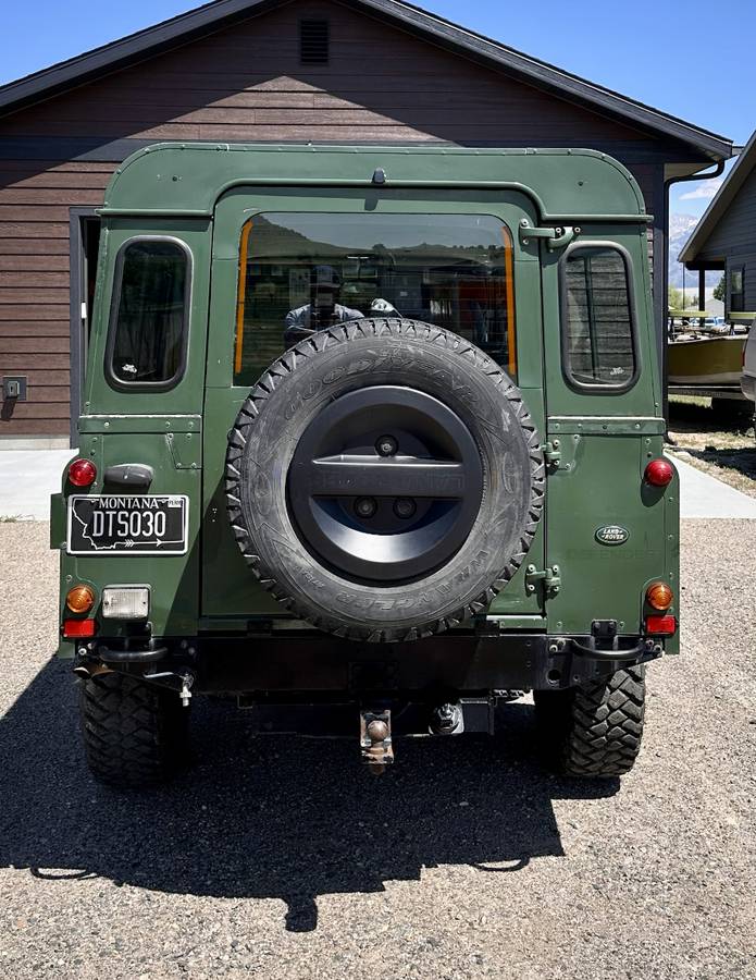 Land-rover-Defender-110-diesel-1995-2