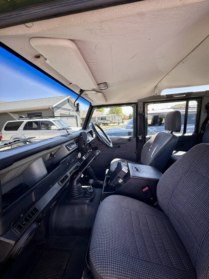 Land-rover-Defender-110-diesel-1995-6