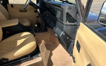 Land-rover-Defender-90-diesel-1993-brown-11