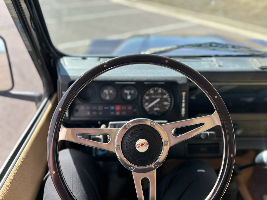 Land-rover-Defender-90-diesel-1993-brown-16