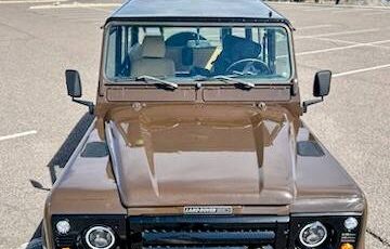 Land-rover-Defender-90-diesel-1993-brown-4