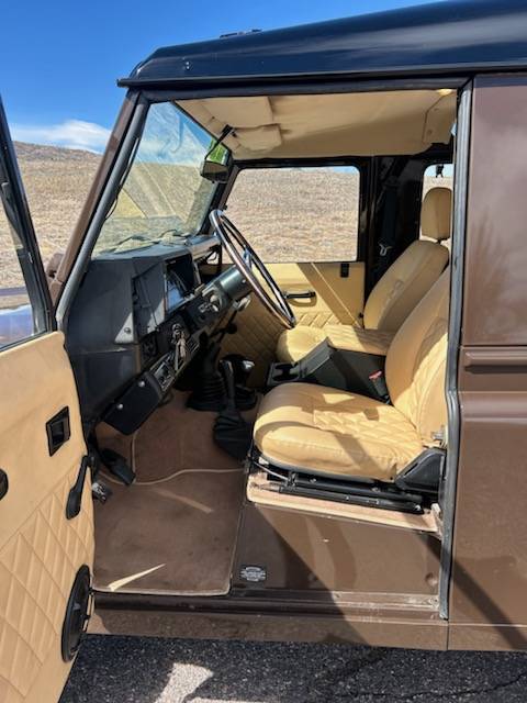 Land-rover-Defender-90-diesel-1993-brown-5