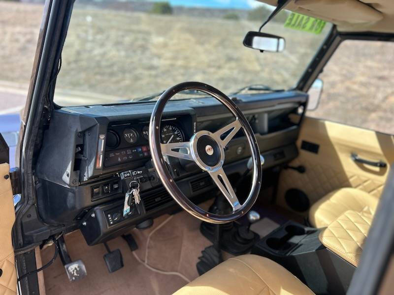 Land-rover-Defender-90-diesel-1993-brown-7