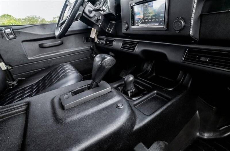 Land-rover-Defender-diesel-1991-9