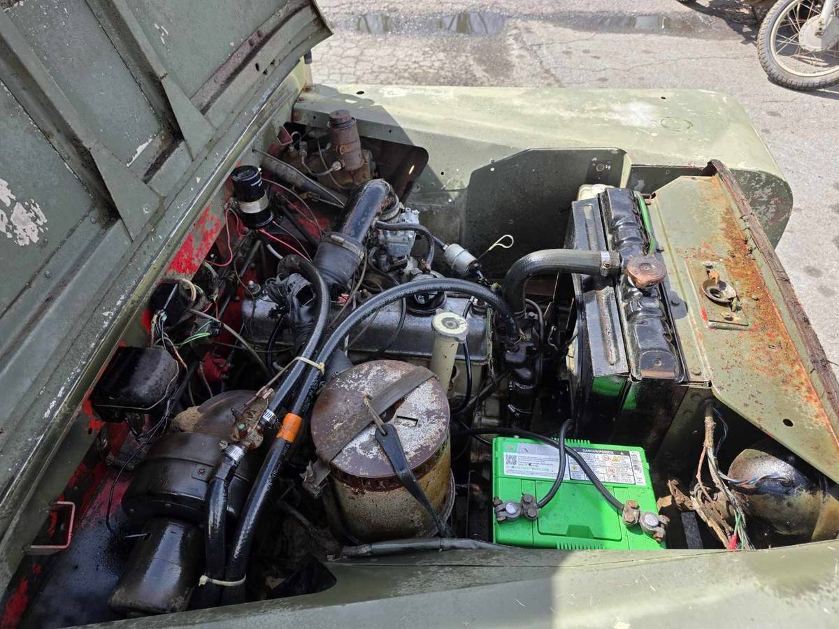 Land-rover-Series-2-1966-green-12
