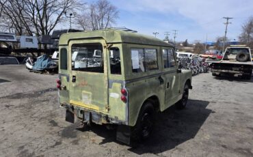 Land-rover-Series-2-1966-green-3