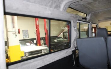 Landrover-Defender-1994-15