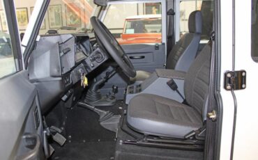 Landrover-Defender-1994-7