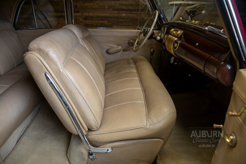 Lincoln-Continental-1941-13