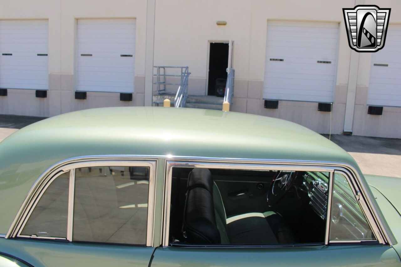 Lincoln-Continental-1948-16