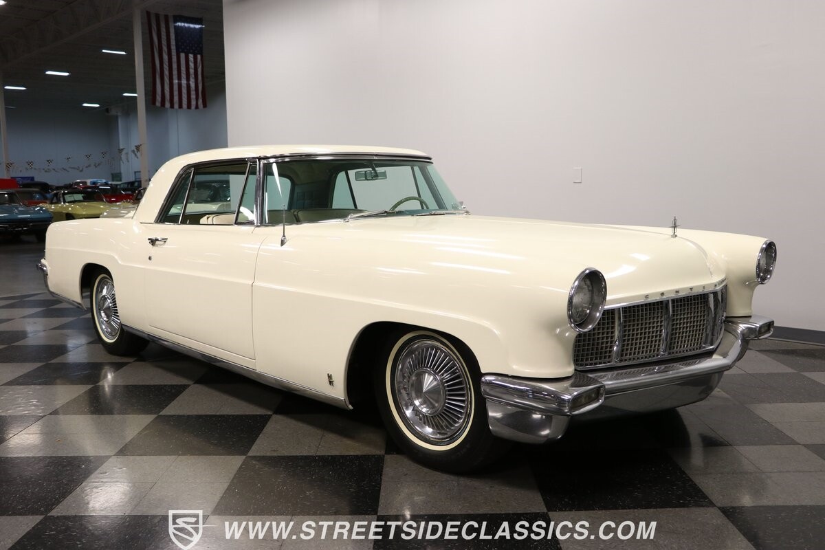 Lincoln-Continental-1956-Coupe-17