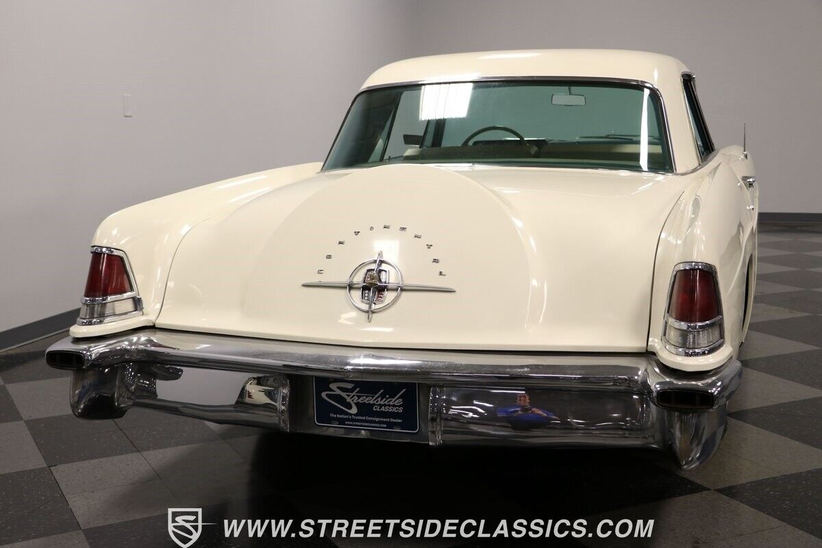 Lincoln-Continental-1956-Coupe-30