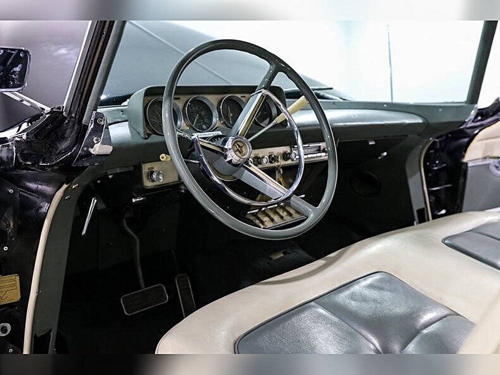 Lincoln-Continental-1956-black-16