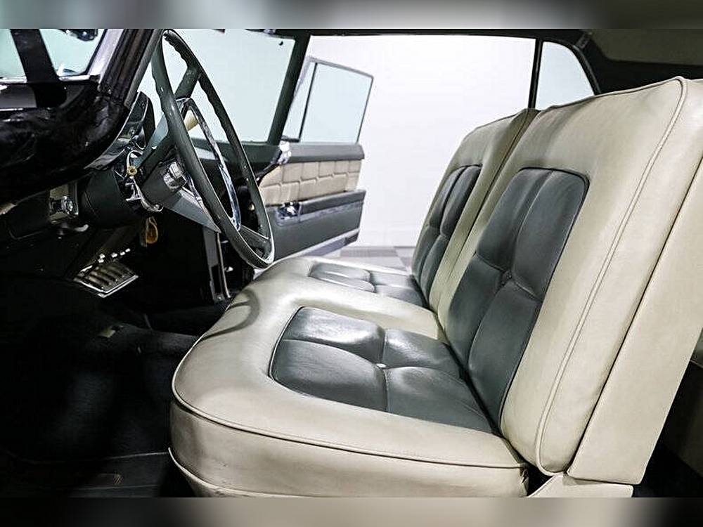 Lincoln-Continental-1956-black-17