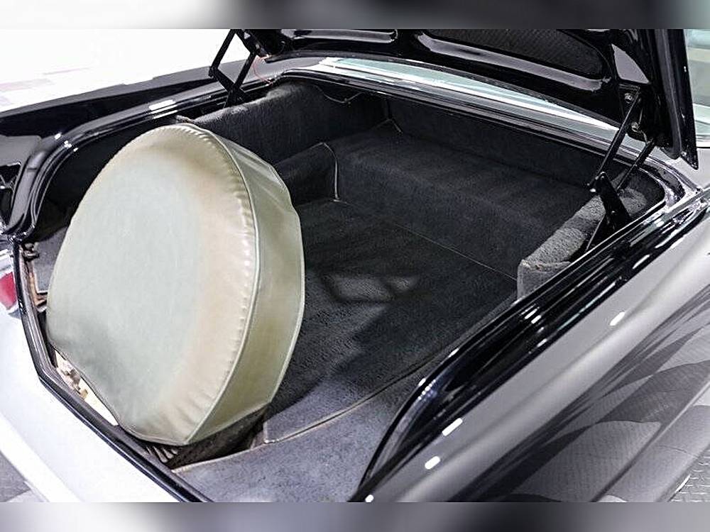 Lincoln-Continental-1956-black-20