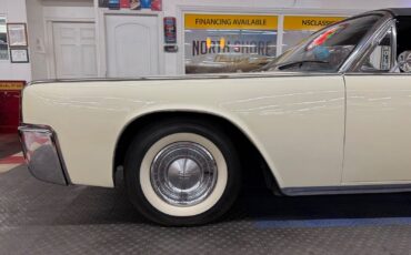 Lincoln-Continental-1961-4-Door-28