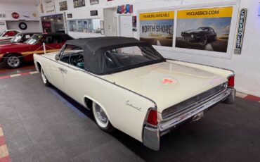 Lincoln-Continental-1961-4-Door-3