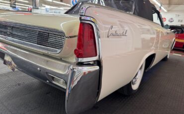 Lincoln-Continental-1961-4-Door-36